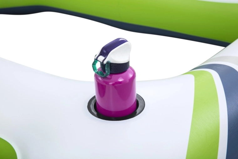 Suporturi practice pentru băuturi și mânere