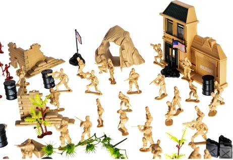 Figurine și accesorii rezistente din plastic