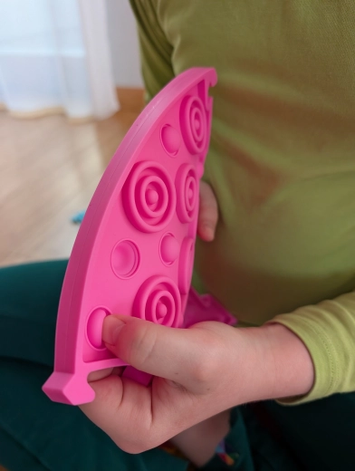 Elemente pop-it pentru motricitatea fină