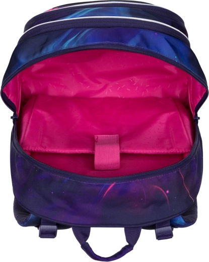 Organizare inteligentă: 3 compartimente, buzunar pentru laptop de 15" și buzunar termo