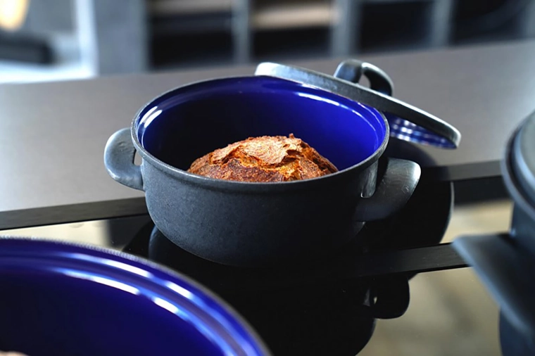 Email interior albastru, rezistent