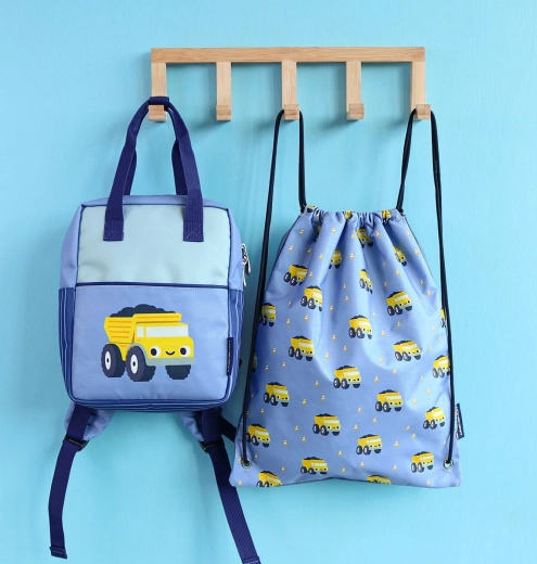 Design cu flamingo și asortare cu alte accesorii