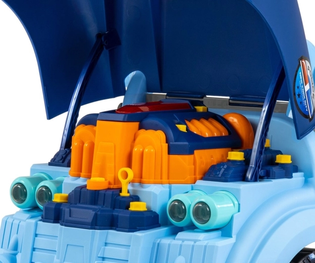 Capotă rabatabilă și motor realist