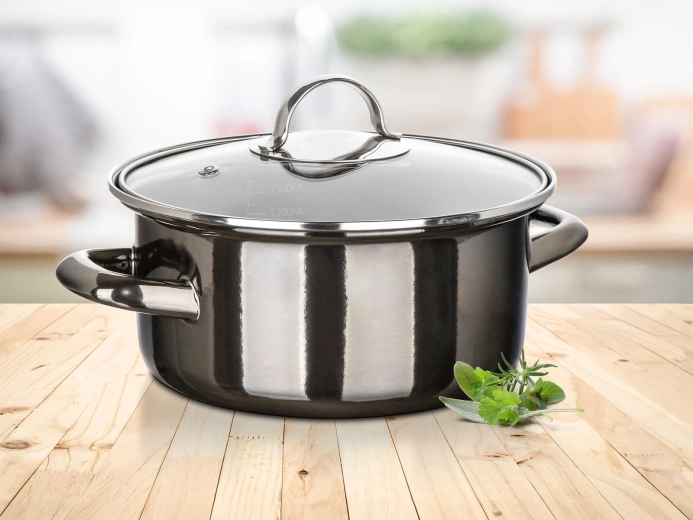 Finisaj emailat rezistent în culoarea Metallic Black