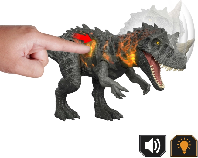 Atac cu fălcile și răget la comandă