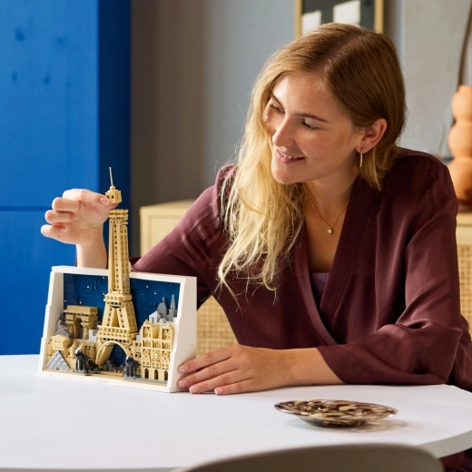 Bucuria construcției cu aplicația LEGO Builder