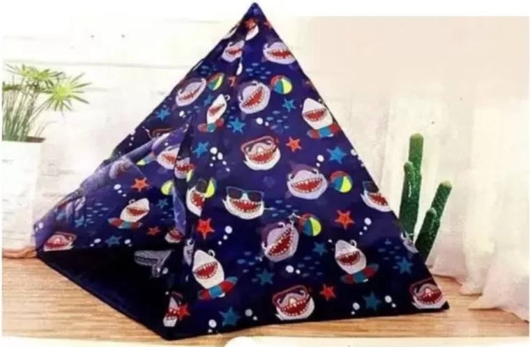 Motiv cu rechini care îi va încânta pe copii