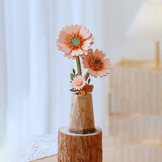 Decorațiune ușoară, autoportantă