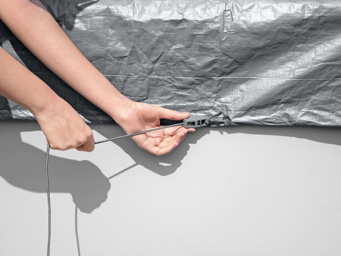 Fixare rezistentă la vânt și etanșare bună