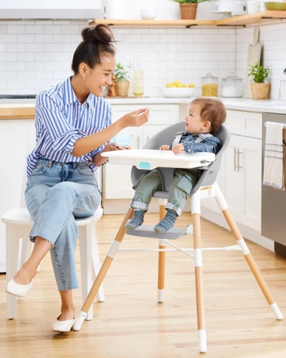 Curățare ușoară și tăviță detașabilă pentru mașina de spălat vase