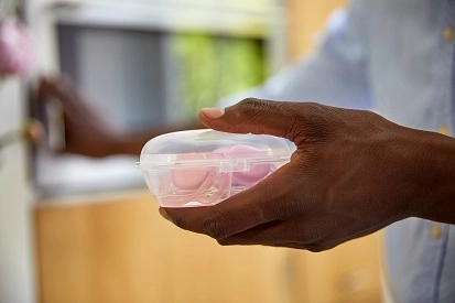 Cutie de sterilizare și transport