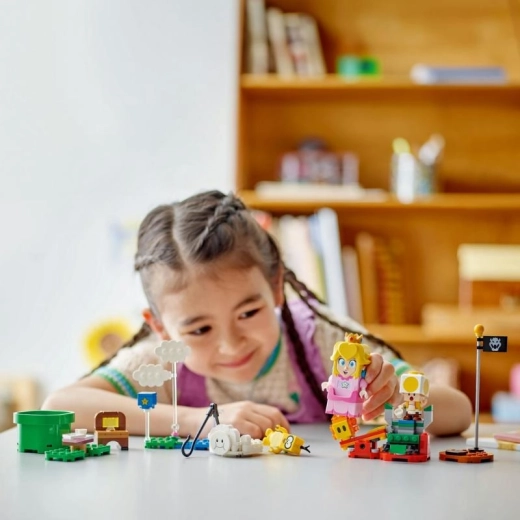 Construiește, joacă-te, extinde