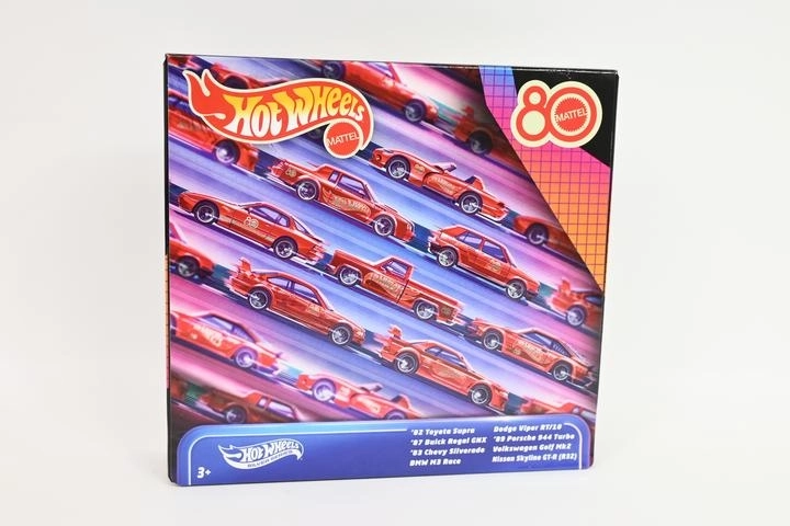 Hot Wheels Silver Series set de colecție cu 8 mașini din anii ’80 și ’90