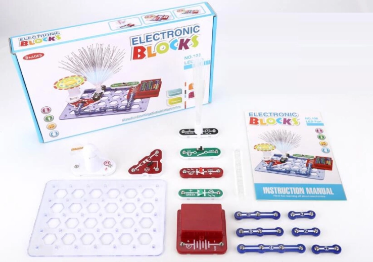 Set pentru micul electronist