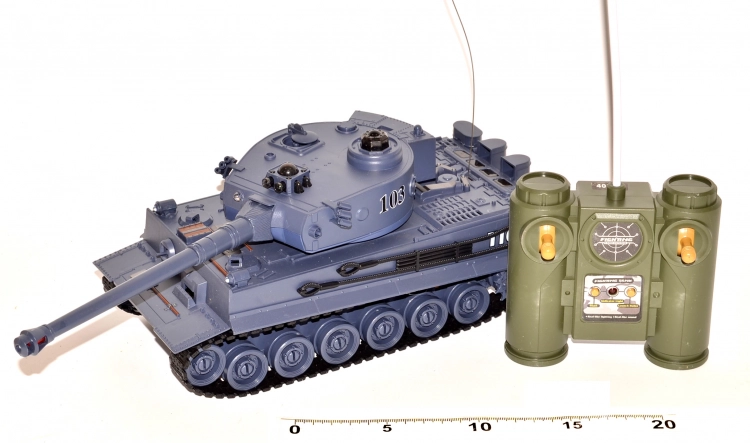 Tanc controlat de la distanță Tiger 28 cm