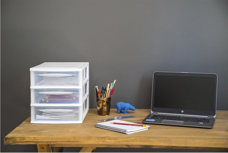 Sistem modular stivuibil