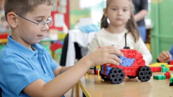Învățare prin joc: motricitate, logică, colaborare