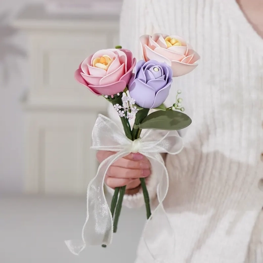 Combinați într-un buchet bogat