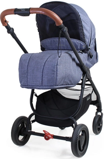 Roți mari și manevrare confortabilă