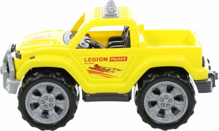 Aspect off-road robust și roți mari