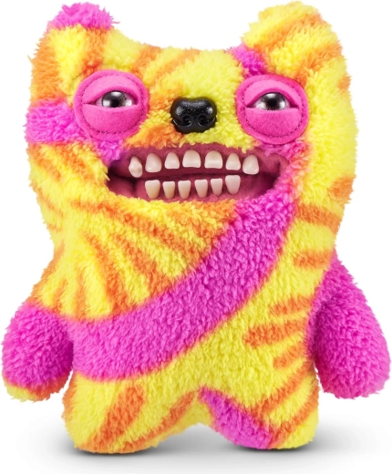 Dinți caracteristici și bot de câine