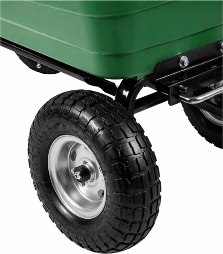 Patru roți pneumatice mari pentru orice teren