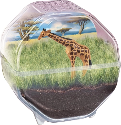Girafă realistă și fundal de savană