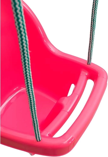 Plastic durabil și întreținere ușoară