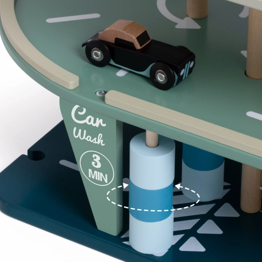 Spălătorie auto și stație de alimentare pentru joc realist