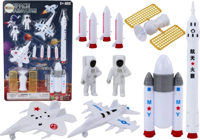 Set figurine cosmonauți și rachete