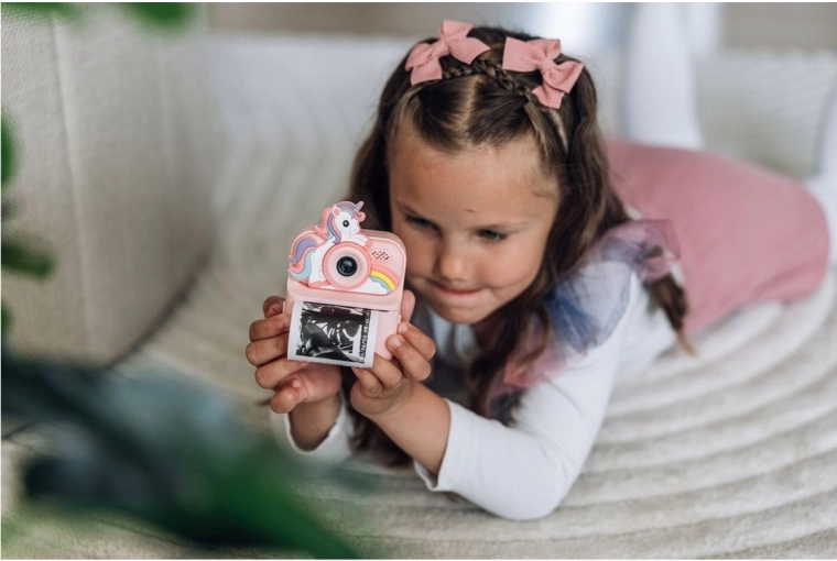 Design Unicorn pentru micii fotografi