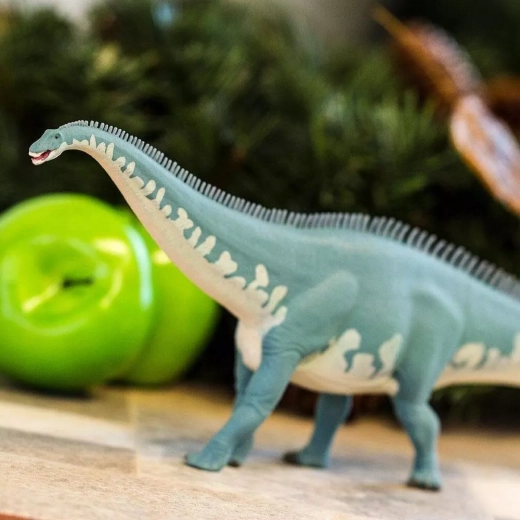 Figurină extra mare pentru o porție zdravănă de distracție cu dinozauri