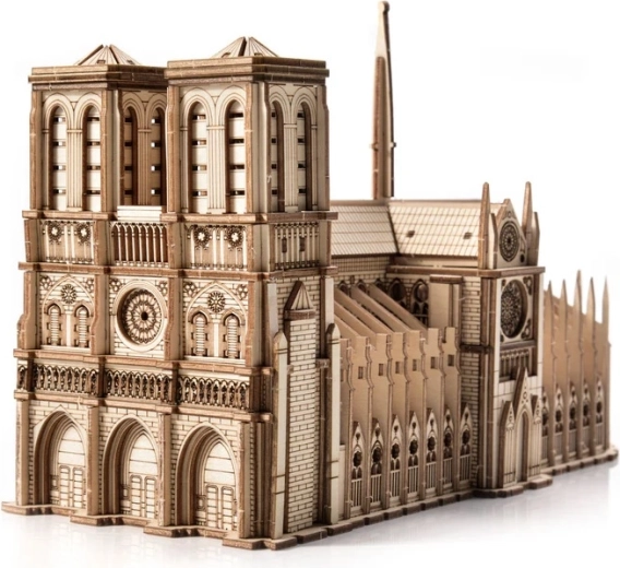 Replică detaliată a catedralei Notre-Dame
