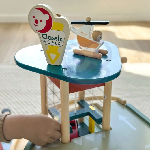 Heliport și elicopter pe acoperiș