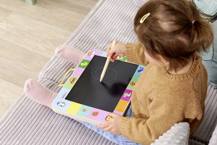 Ramă din lemn și execuție sigură