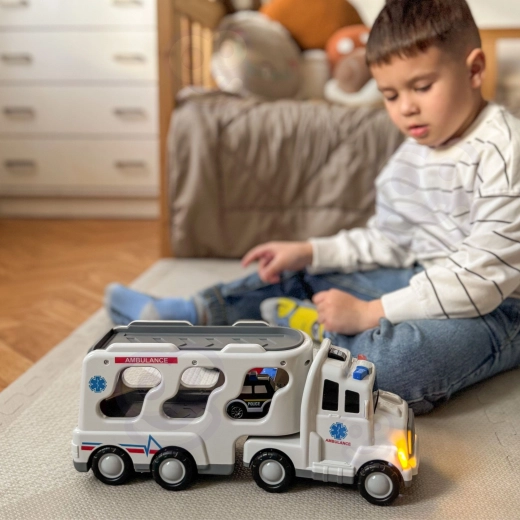 Lumini și sirene realiste