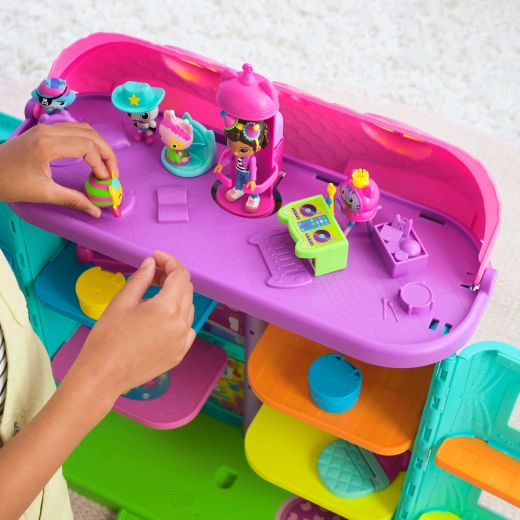 Dotări bogate pentru joaca de rol