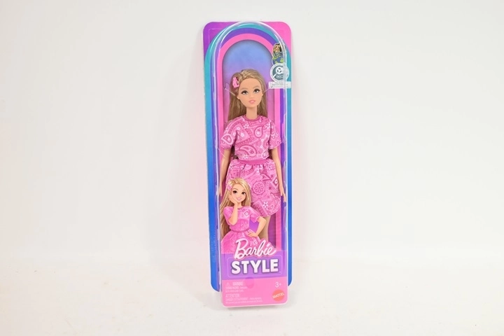 Păpușă la modă Barbie Fashionistas
