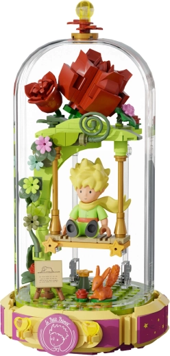 Scenă magică sub capac transparent