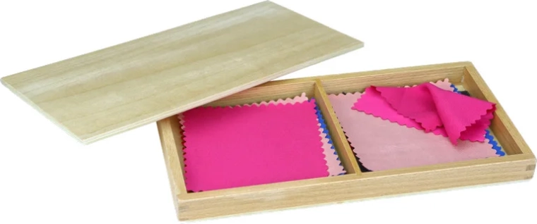 Mostre de material textil pentru activități senzoriale