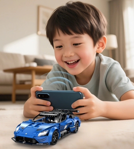 Două moduri de control: controler 2,4 GHz și aplicație