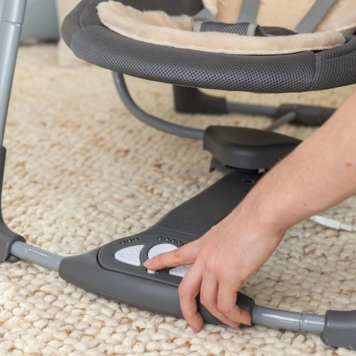 Funcționare silențioasă și 5 viteze de legănare