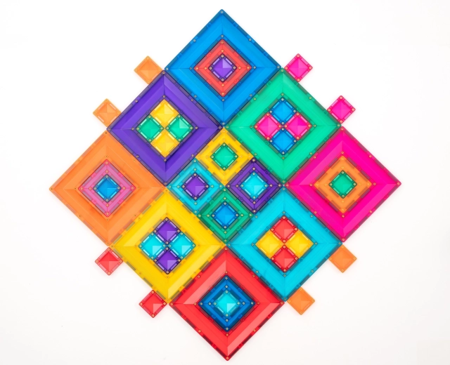 Culori transparente care stimulează creativitatea