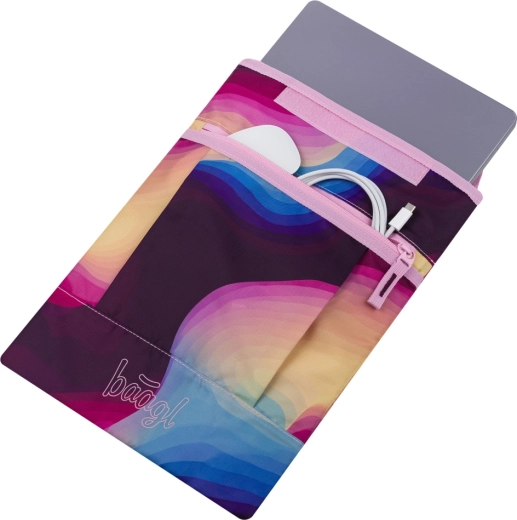 Buzunar frontal practic pentru accesorii