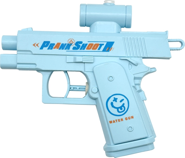 Distracție de vară cu pistol cu apă