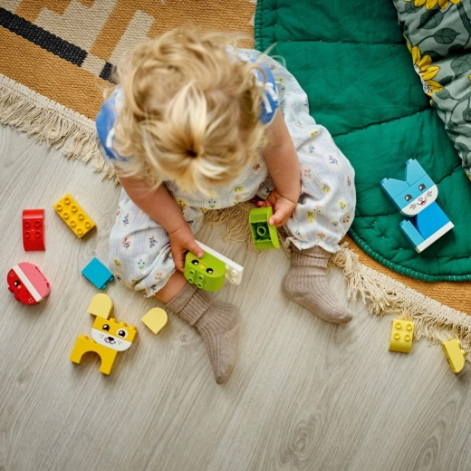 Piese mari pentru mânuțe mici