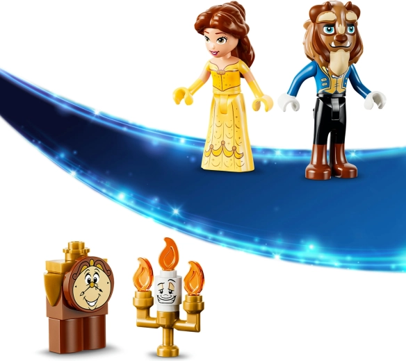4 personaje și accesorii magice