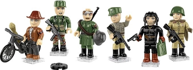 Șase figurine pentru o scenă autentică