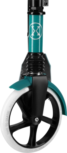 Deplasare lină datorită roților mari de 200 mm și rulmenților ABEC 9