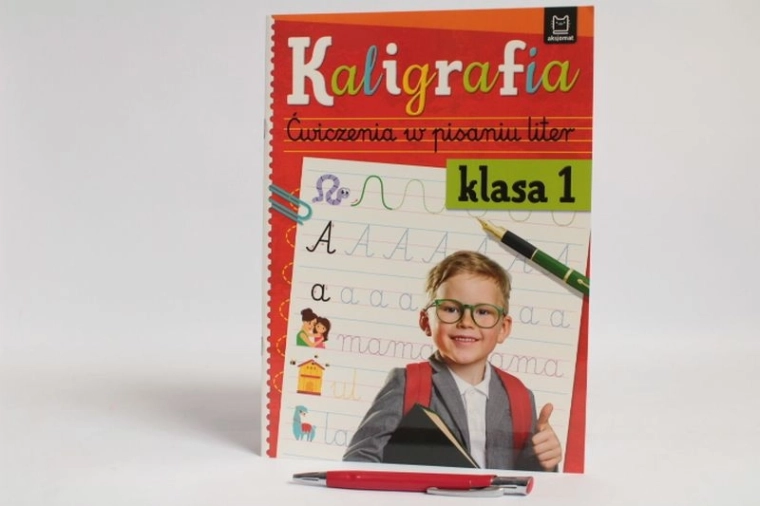 Caligrafie – exerciții de scriere a literelor pentru clasa I